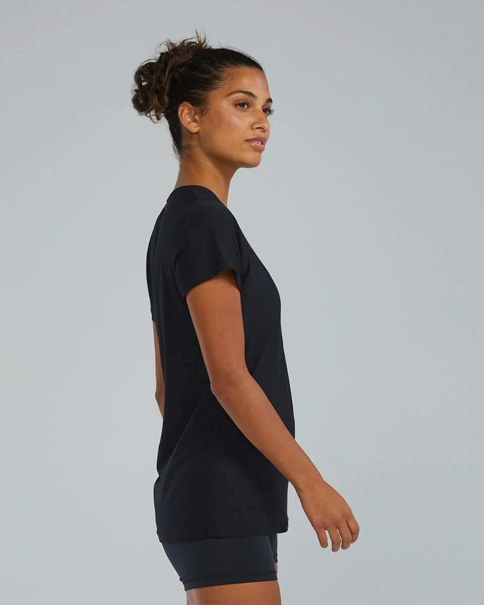 TYR Airtec™ Women's Short Sleeve Tee - Solid - Image 4