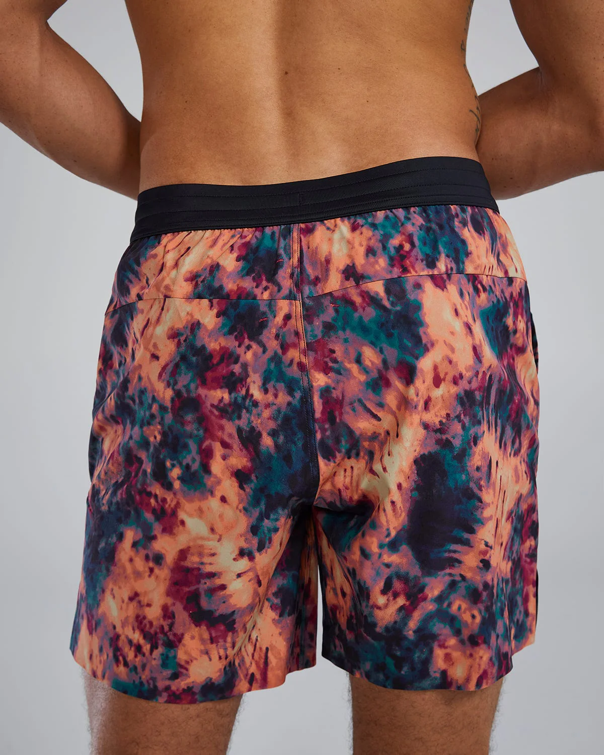 TYR Hydrosphere¨ - Men's Unbroken Shorts - Lined 7" - Solid - Image 5