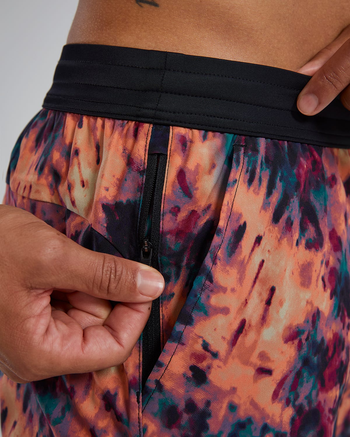 TYR Hydrosphere¨ - Men's Unbroken Shorts - Lined 7" - Solid - Image 6