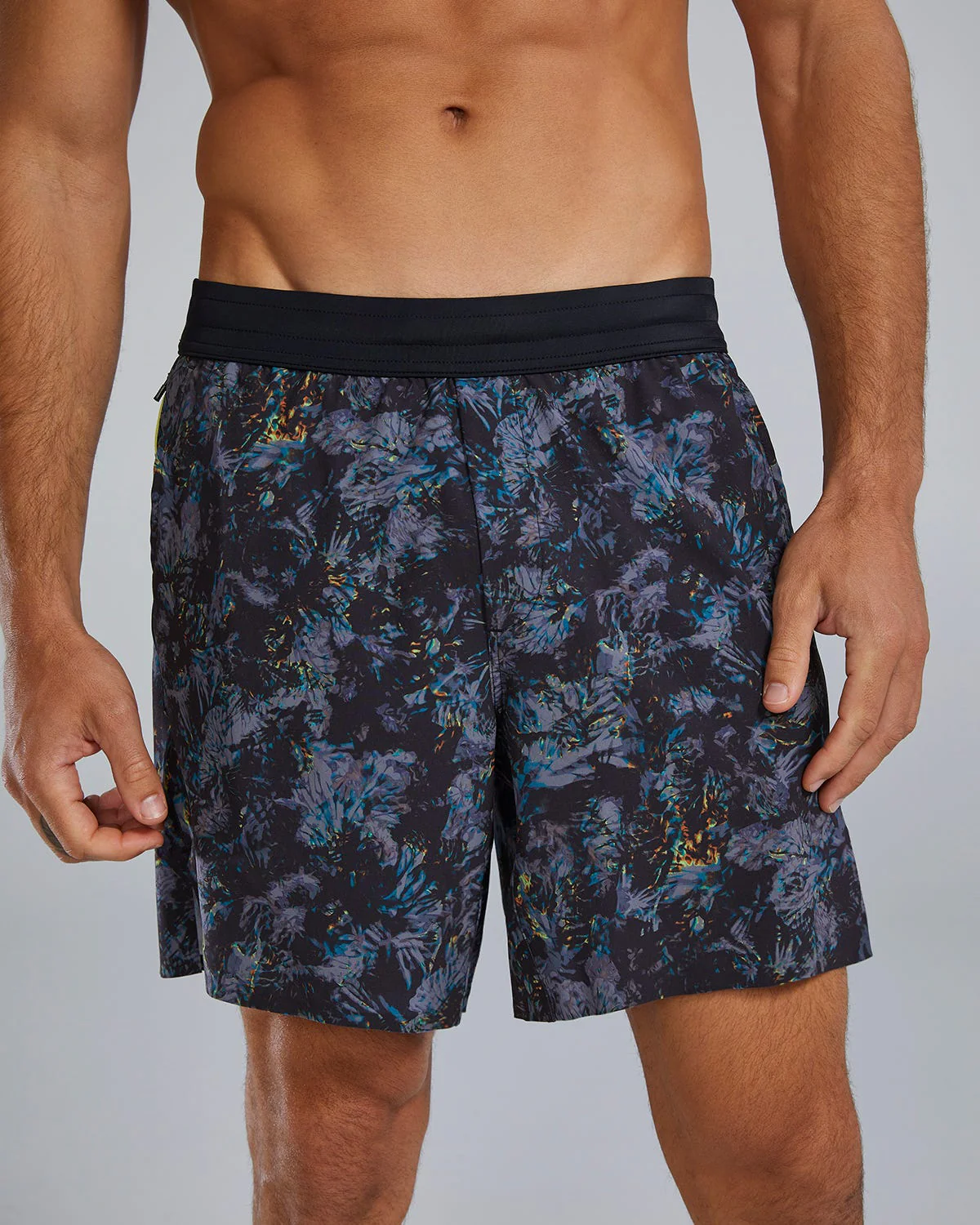 TYR Hydrosphere¨ - Men's Unbroken Shorts - Lined 7" - Solid - Image 5