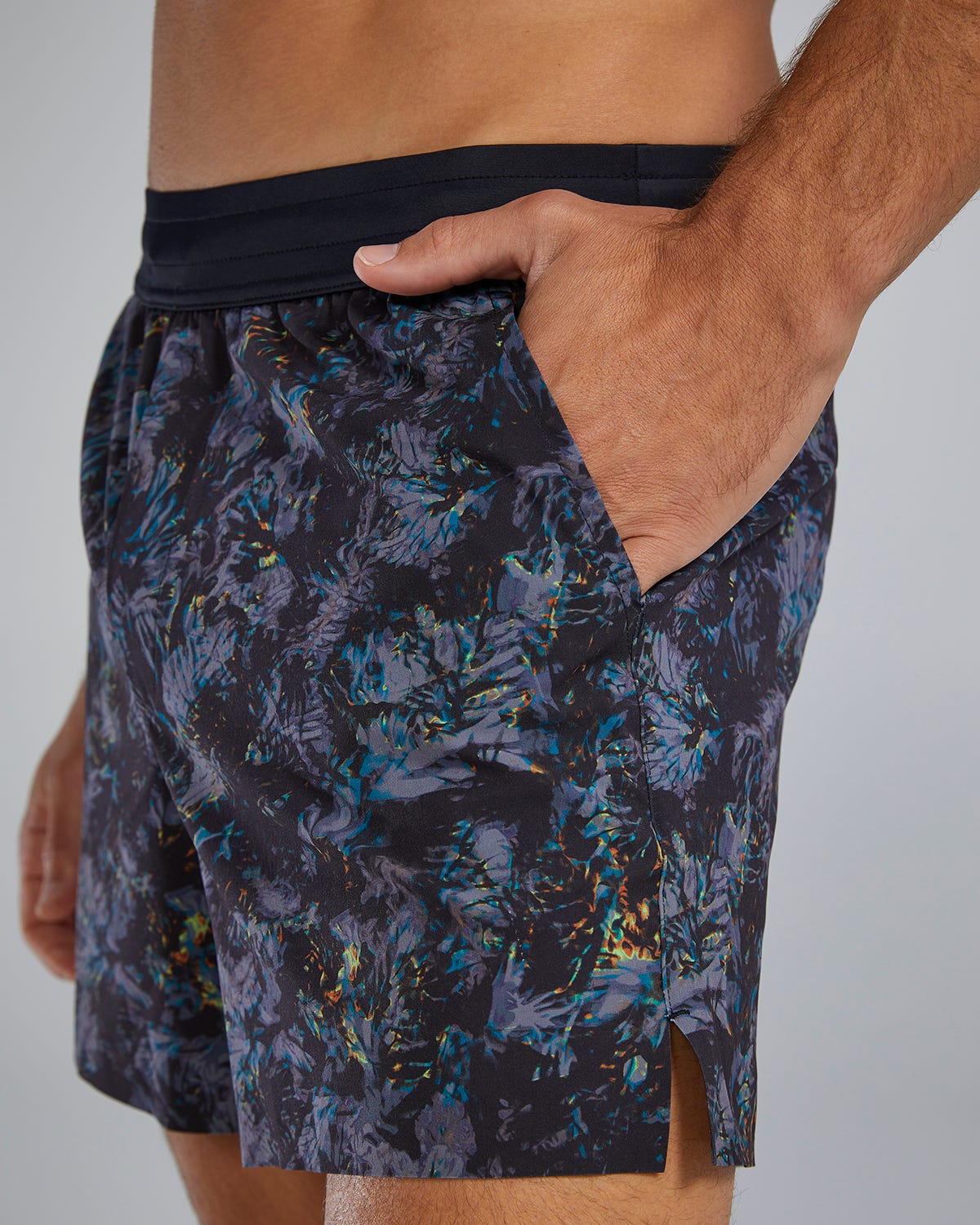 TYR Hydrosphere¨ - Men's Unbroken Shorts - Unlined 5" - Solid - Image 6