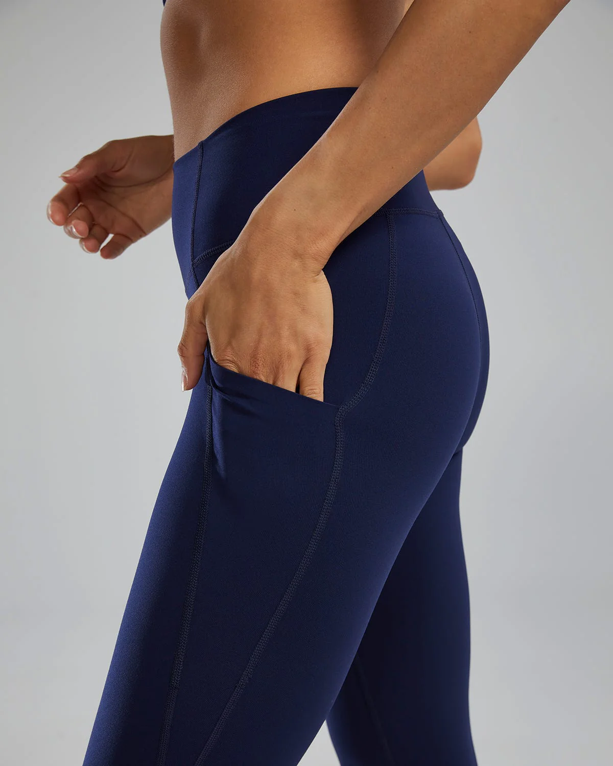 TYR Joule Eliteª Women's High-Rise 25" Pocket Leggings - Solid - Image 16