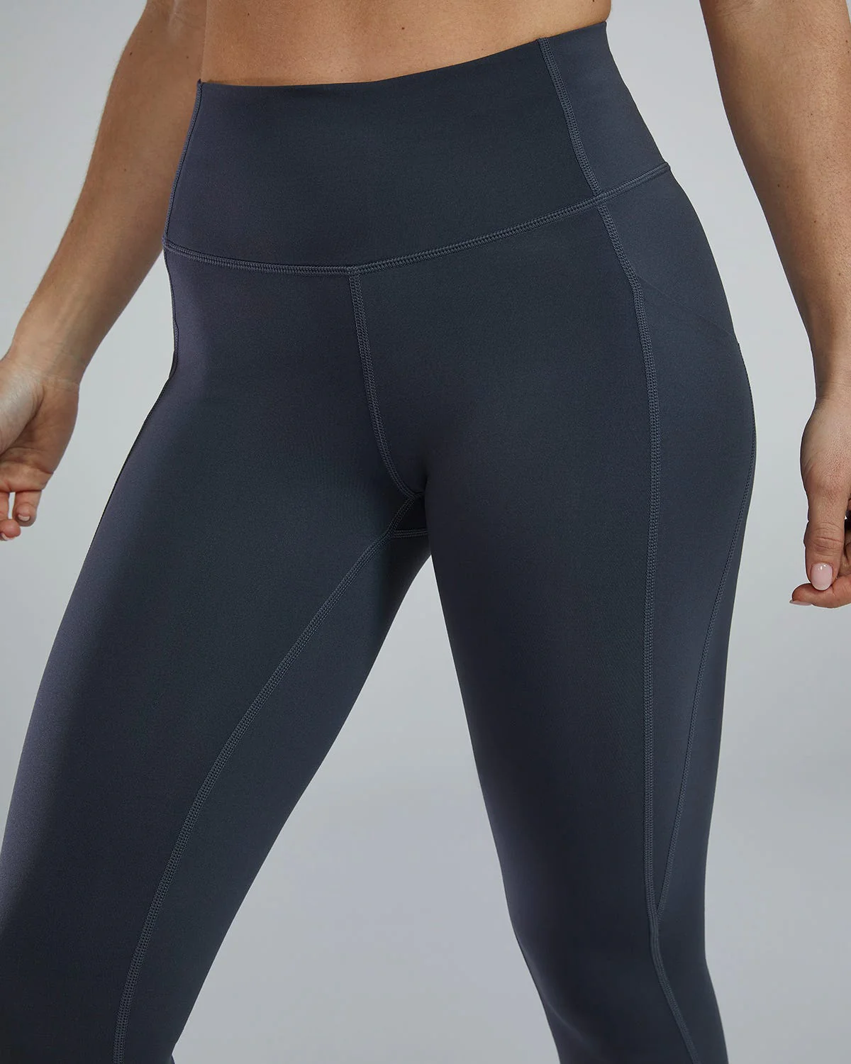 TYR Joule Eliteª Women's High-Rise 25" Pocket Leggings - Solid - Image 31