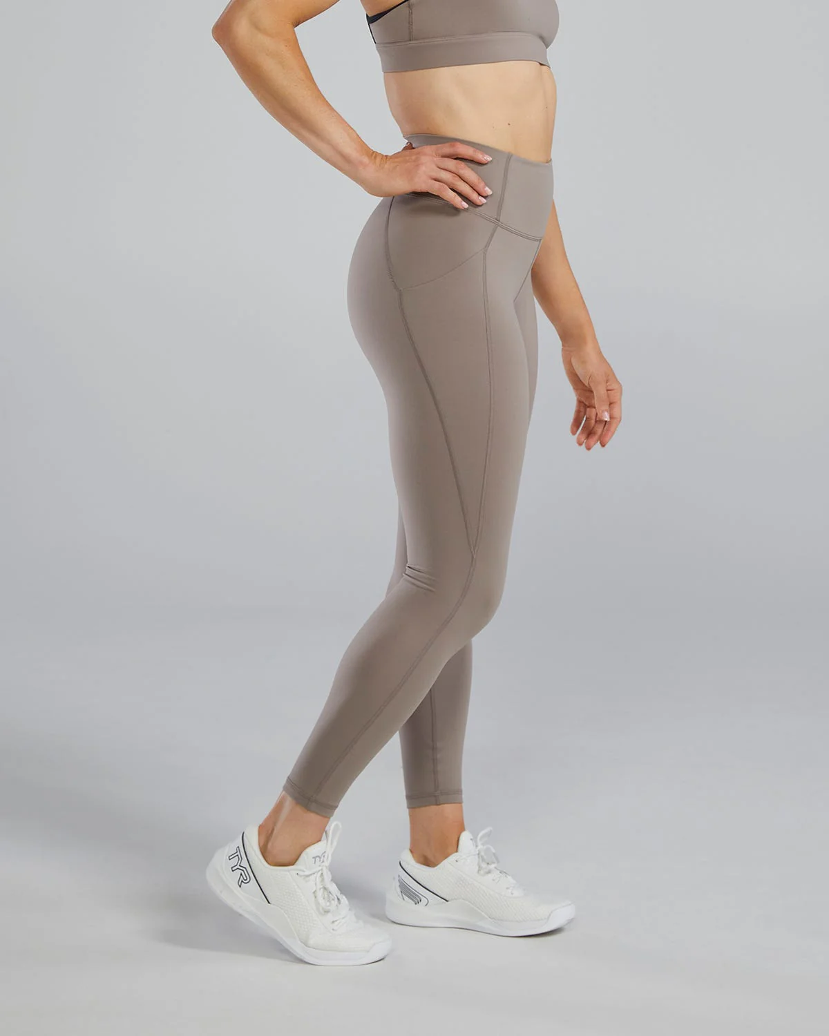 TYR Joule Eliteª Women's High-Rise 25" Pocket Leggings - Solid - Image 43
