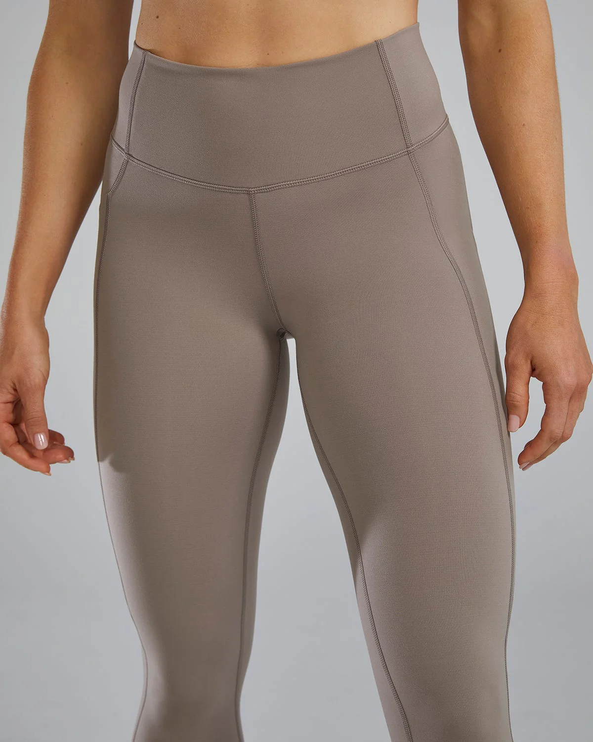 TYR Joule Eliteª Women's High-Rise 25" Pocket Leggings - Solid - Image 44