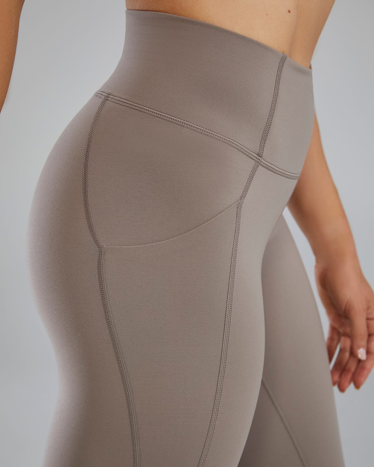 TYR Joule Eliteª Women's High-Rise 25" Pocket Leggings - Solid - Image 47