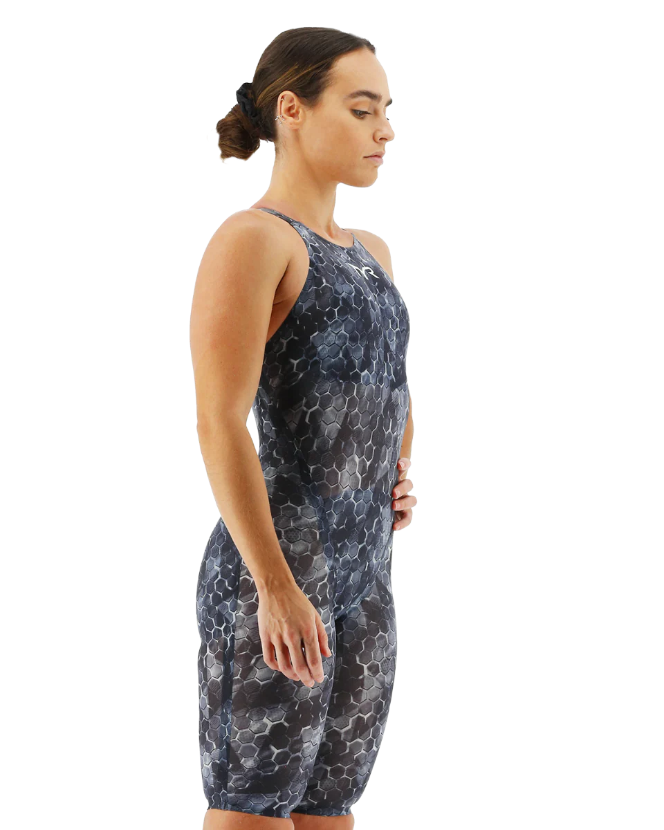 TYR Women’s Avictor 2.0 Closed Back Swimsuit - Image 4